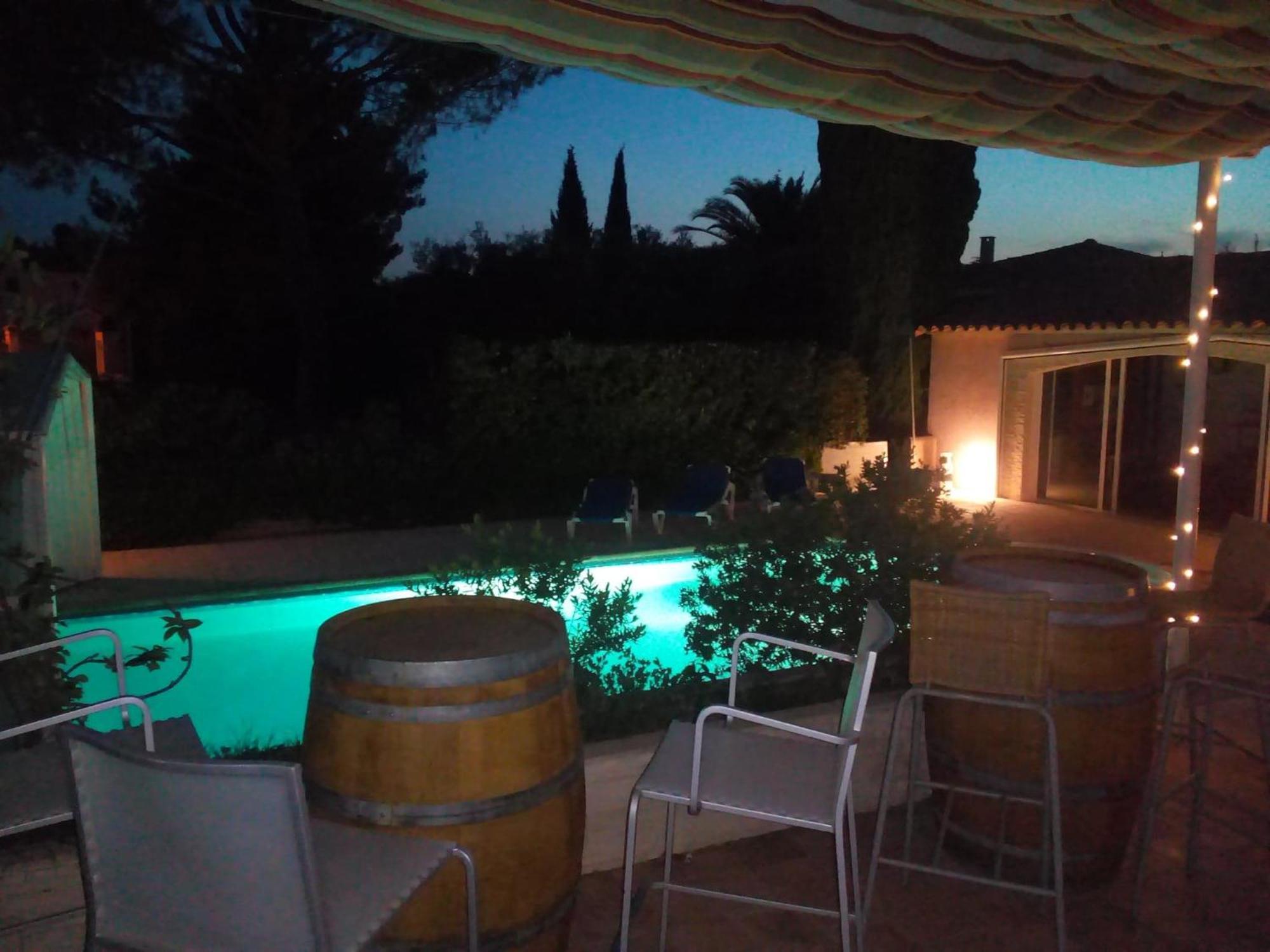 Les Bougainvillees De Camargue Villetelle Exterior photo