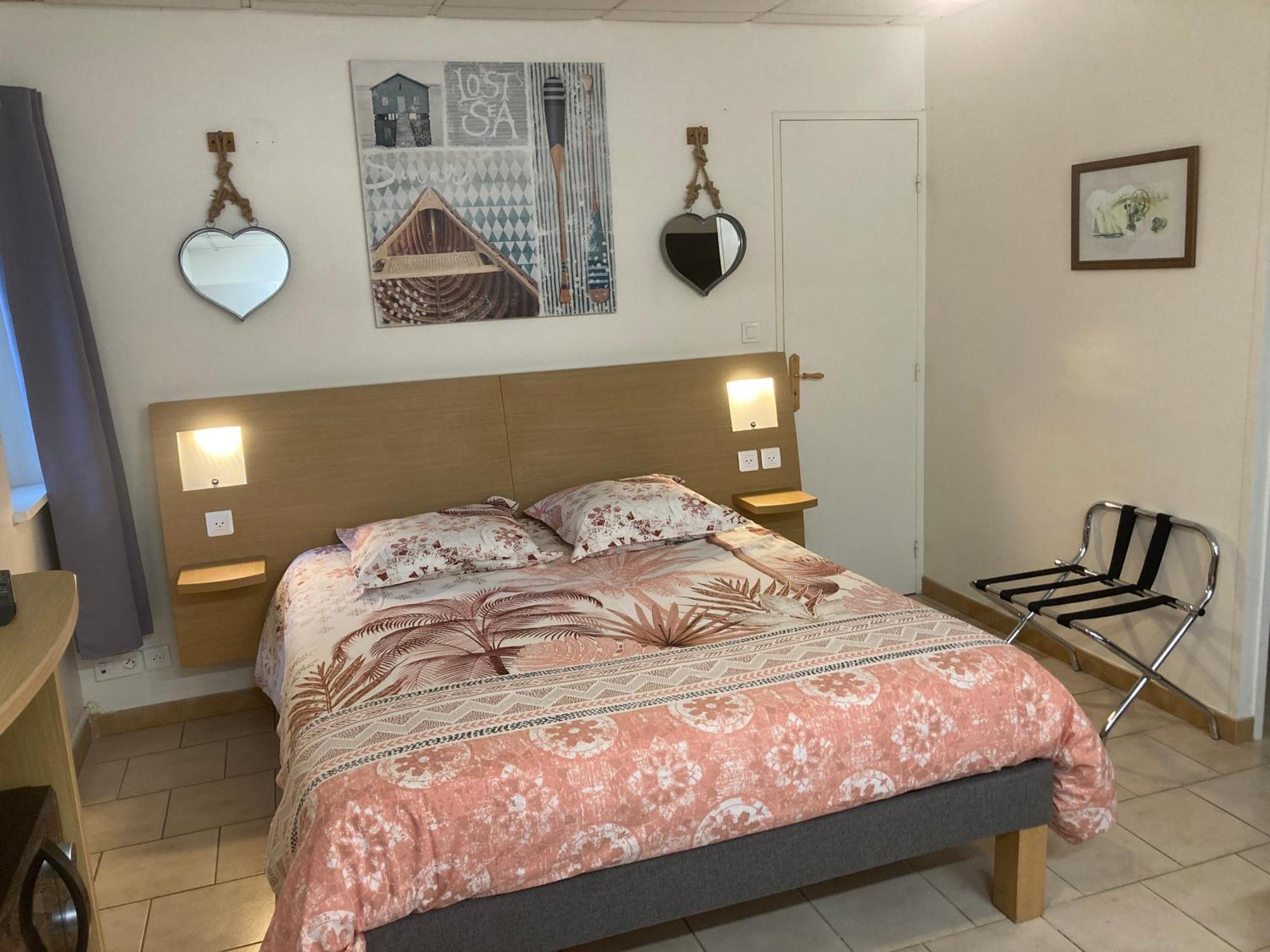 Les Bougainvillees De Camargue Villetelle Room photo