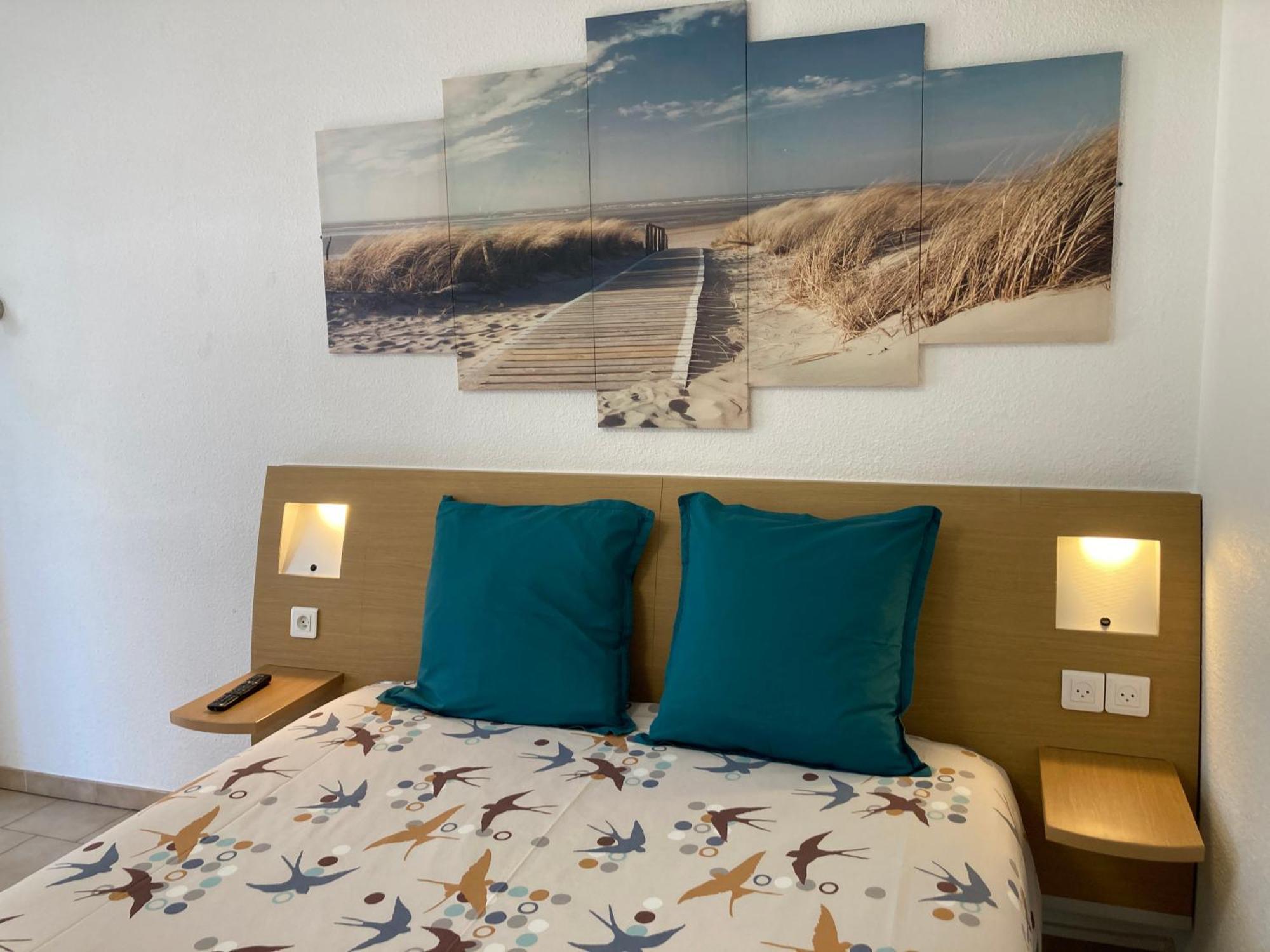 Les Bougainvillees De Camargue Villetelle Room photo